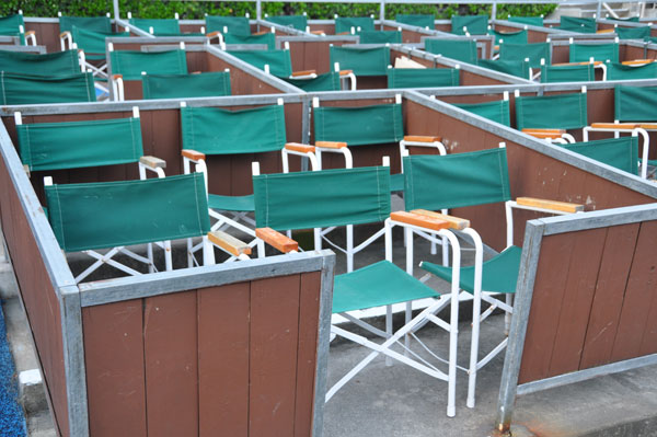 Hollywood Bowl 6-person box